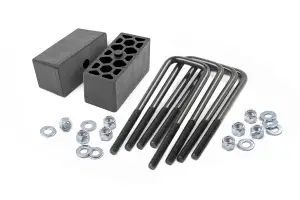 Rough Country - 6521 | Rough Country 2.5 Inch Block And U-Bolt Kit For Chevrolet/GMC 1500 | 1988-2024