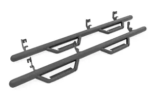 Rough Country - RCG1583CCB | Rough Country Nerf Steps, Cab Length For Chevrolet Colorado / GMC Canyon 2WD/4WD