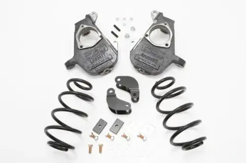McGaughys Suspension Parts - 33047 | McGaughysÊ2 Inch Front / 3 Inch RearÊLowering Kit 2001-2006 GM 1500 SUV 2WD/4WD HD