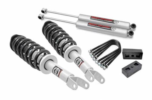 Rough Country - 395.23 | 2.5in Dodge Suspension Lift Kit w/N3 Lifted Struts (06-08 Ram 1500 4WD)