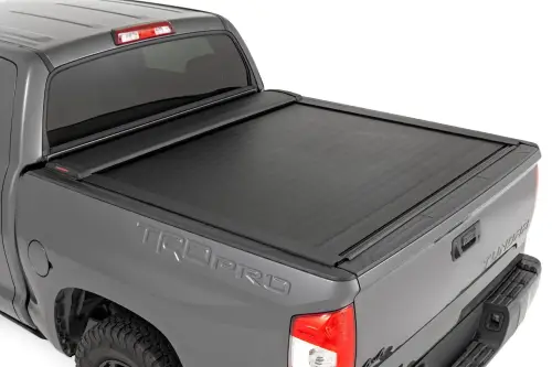 Rough Country - 46414550 | Rough Country Retractable Bed Cover For Toyota Tundra | 2007-2021 | 5'7" Bed