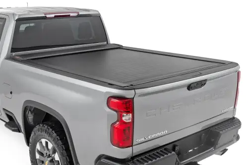 Rough Country - 46110690 | Rough Country Retractable Bed Cover (2020-2025 Silverado, Sierra 2500 HD, 3500 HD 2WD/4WD | 6'9" Bed)