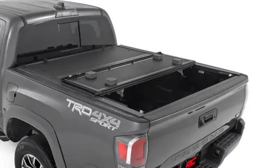 Rough Country - 47420500A | Rough Country Hard Low Profile Bed Cover (2016-2023 Tacoma 5' Bed)