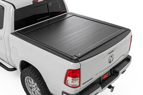 Rough Country - 53307550 | Rough Country Manual Retractable Bed Cover For Ram 1500 / 1500 TRX | 5'7" Bed