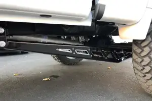 50719 | McGaughys Traction Bar Kit 2019-2025 GM Truck 1500 2WD/4WD