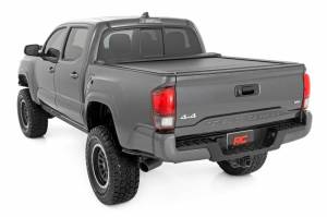46416501 | Rough Country Retractable Bed Cover (2016-2023 Tacoma 2WD/4WD | 5' Bed)