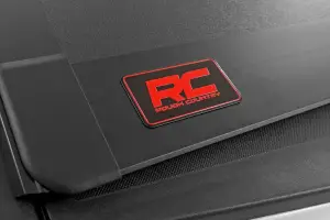 Rough Country - 49220651 | Rough Country Hard Tri-Fold Flip Up Bed Cover (2017-2024 F250, F350 Super Duty 2WD/4WD | 6'10" Bed) - Image 9