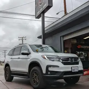 Traxda - 222060 | Traxda 3.5 Inch Front / 3.0 Inch Rear Suspension Lift Kit (2017-2024 Rdigeline 2WD/4WD/AWD, 2016-2022 Pilot 2WD/4WD/AWD, 2016-2024 Passport 2WD/4WD/AWD) - Image 5