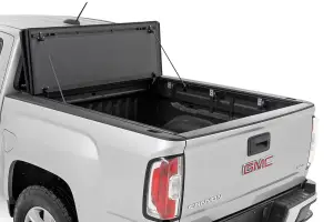 Rough Country - 49120500 | Rough Country Hard Tri-Fold Flip Up Tonneau Bed Cover For Chevrolet Colorado / GMC Canyon | 2015-2023 | 5' Bed - Image 2