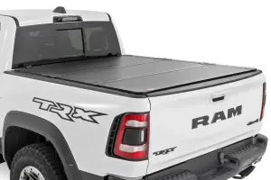 Rough Country - 43320550 | Rough Country Hard Flush Mount Bed Cover For Ram 1500 (2019-2023) / 1500 TRX (2021-2023) | 5' 7" Bed - Image 1