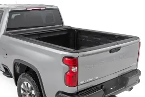 Rough Country - 46110690 | Rough Country Retractable Bed Cover (2020-2025 Silverado, Sierra 2500 HD, 3500 HD 2WD/4WD | 6'9" Bed) - Image 4