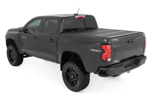 Rough Country - 47120500A | Rough Country Hard Low Profile Bed Cover Chevy Canyon / GMC Colorado | 2015-2022 | 5' Bed - Image 2
