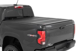 47120500B | Rough Country Hard Low Profile Bed Cover (2015-2024 Colorado, Canyon | 5' Bed)