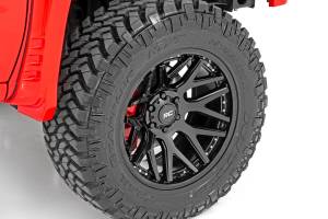 Rough Country - 95201812 | Rough Country 95 Series Wheel | One-Piece / Gloss Black / 20x10 / 6x5.5 / -18mm - Image 4