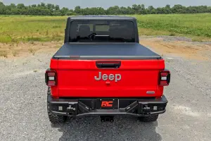 Rough Country - 41620500 | Rough Country Soft Tri-Fold Bed Cover (2021-2024 Gladiator JT 4WD | 5' Bed) - Image 9