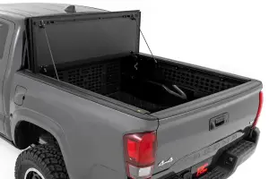 Rough Country - 49415500 | Rough Country Hard Tri Fold Flip Up Bed Cover For Toyota Tacoma (2005-2015) | 5 Feet Bed - Image 2