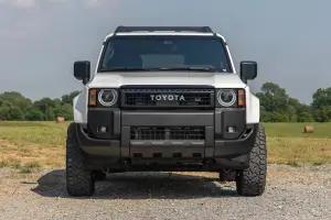 Rough Country - 684187 | Rough Country 2 Inch M1R Reservoir Loaded Struts For Toyota Land Cruiser 4WD (2024-2025) | Front - Image 2