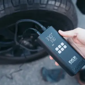 VIAIR - EVC31 | VIAIR Every Vehicle Carry Pro Rechargeable Portable Tire Compressor | 150 PSI, Lithium-ion Battery 3*2600mAh - Image 3
