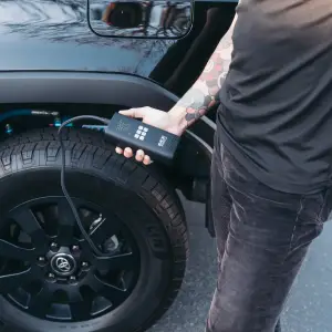 VIAIR - EVC31 | VIAIR Every Vehicle Carry Pro Rechargeable Portable Tire Compressor | 150 PSI, Lithium-ion Battery 3*2600mAh - Image 4