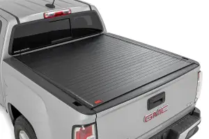 50120500 | Rough Country Hard Roll Up Bed Cover For Chevrolet Colorado / GMC Canyon (2015-2022) | 5' Bed