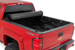 Rough Country - 50214550 | Rough Country Hard Roll Up Bed Cover For Chevrolet Silverado 1500 / GMC Sierra 1500 (2014-2018 & Classic) | 5' 9" Bed - Image 2