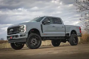 Rough Country - 400358 | Rough Country 4.5 Inch Coilover Conversion Lift Kit For Ford F-250/F-350 Super Duty 4WD | Radius Arms, V2 Monotube Shocks - Image 4