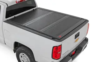 47120600B | Rough Country Hard Low Profile Bed Cover For Chevrolet Colorado / GMC Canyon | 6' Bed