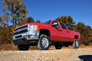 Rough Country - 959371 | Rough Country 1.5-2 Inch Leveling Kit For Chevrolet Silverado 2500 HD/3500 HD & GMC Sierra 2500 HD/3500 HD | V2 Monotube Shocks - Image 2