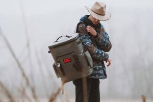 Rough Country - 99032 | Rough Country Insulated Backpack Cooler | Waterproof, 24 Cans - Image 9