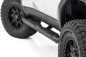21018 | Rough Country Oval Nerf Step Toyota Land Cruiser 4WD | Black