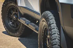 Rough Country - 21018 | Rough Country Oval Nerf Step Toyota Land Cruiser 4WD | Black - Image 3