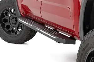 57008 | Rough Country AC2 Running Boards For Toyota Tundra 2WD/4WD | CrewMax, Amber/White LED