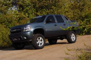 Rough Country - 20950 | Rough Country 7.5 Inch Lift Kit Chevrolet Avalanche 1500 2WD/4WD | Vertex Coilovers Struts - Image 3