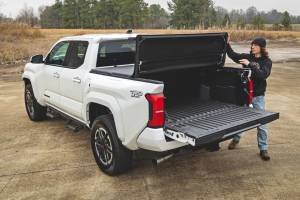 Rough Country - 41716505A | Rough Country Soft Tri-Fold Bed Cover, 5' Bed, Double Cab For Toyota Tacoma 2WD/4WD - Image 10
