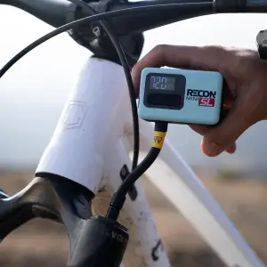 VIAIR - 60014 | VIAIR Recon Mini SL Rider Carry Rechargeable Portable Air Compressor | 120 PSI, Lithium-ion Battery - Image 2