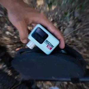 VIAIR - 60014 | VIAIR Recon Mini SL Rider Carry Rechargeable Portable Air Compressor | 120 PSI, Lithium-ion Battery - Image 7