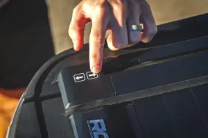 Rough Country - 51504600 | Rough Country Powered Retractable Bed Cover, 4'6" Bed, For Ford Maverick 2WD/4WD - Image 9