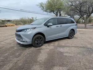 Traxda - 906040 | Traxda 2.0 Inch Front/ 2.0 inch Rear With Sway Bar Links & Shock Brackets Lift Kit For Toyota Sienna FWD/4WD - Image 2