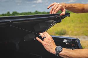 Rough Country - 47415500B | Rough Country Hard Low Profile Bed Cover For Toyota Tacoma 2WD/4WD | 5' Bed - Image 6