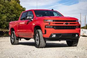 Rough Country - 28240RED | Rough Country 3.5 Inch Lift Kit For Chevrolet Silverado 1500 2WD/4WD (& Refresh) | Red Finish Control Arm, Factory Rear Mono Leaf Spring, M1 Struts With M1 Rear Shocks - Image 2