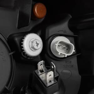 AlphaREX - 880838 | AlphaRex PRO-Series Halogen Projector Headlights Chrome for Toyota Tundra MK II (2014-2021) - Image 6