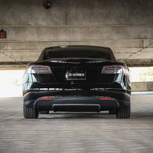 AlphaREX - 601120 | AlphaRex LUXX-Series LED Tail Lights Black Smoke (With Black Trunk Center Piece Replacement) for Tesla Model S (2012-2021) - Image 18