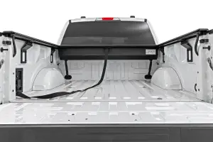Rough Country - 53509550 | Rough Country Manual Retractable Bed Cover For Ford F-150 / F-150 Lightning | 5'7" Bed - Image 4