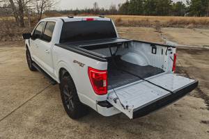 Rough Country - 53509550 | Rough Country Manual Retractable Bed Cover For Ford F-150 / F-150 Lightning | 5'7" Bed - Image 12
