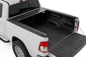 Rough Country - 53307550 | Rough Country Manual Retractable Bed Cover For Ram 1500 / 1500 TRX | 5'7" Bed - Image 3