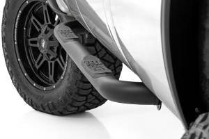 43009 | Rough Country Nerf Steps, 3 Inch Tube, Crew Cab For Ford F-250 / F-350 Super Duty