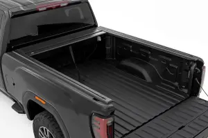 Rough Country - 53210690 | Rough Country Manual Retractable Bed Cover For Chevrolet Silverado / GMC Sierra 2500HD & 3500HD | 6'9" Bed - Image 3