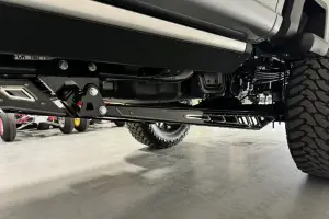 McGaughys Suspension Parts - 57254 | McGaughys Premium S/S Traction Bar Kit For Ford F-350 Super Duty 4WD - Image 3