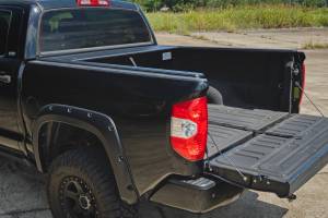 Rough Country - 53514550 | Rough Country Manual Retractable Bed Cover, 5'7" Bed For Toyota Tundra 2WD/4WD - Image 9