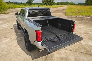 Rough Country - 53515551 | Rough Country Manual Retractable Bed Cover, 5' Bed For Toyota Tacoma 2WD/4WD - Image 9
